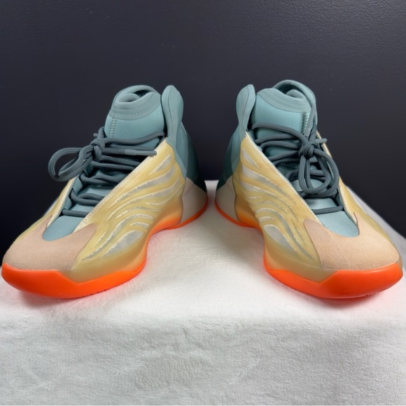 Yeezy Quantum ‘Hi-Res Coral’ | Size 11M | VNDS - Picture 5 of 16